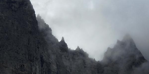 Mlha nad Romsdalshornem