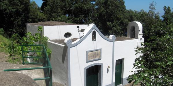 Kostelík nad Fénickými schody, Capri