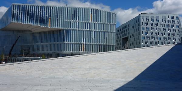 002. Oslo, nová výstavba