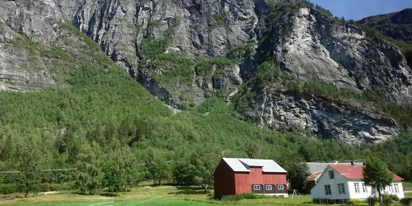 048. Romsdalen