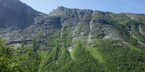 057. Isterdalen