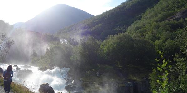 094. Cestou k Briksdalsbreen
