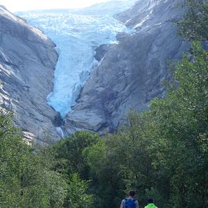 101. Cestou k Briksdalsbreen