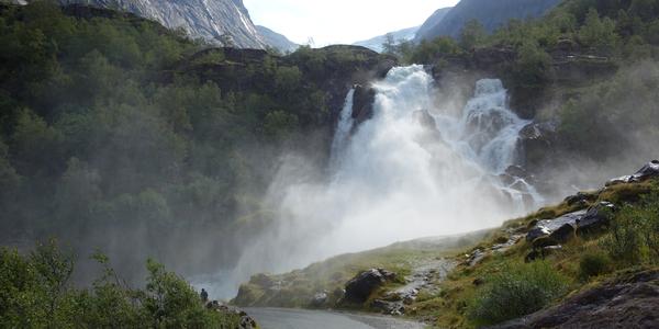 105. Cestou k Briksdalsbreen