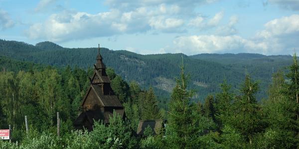 120. Replika kostela přenesenéo do skansenu v Oslo