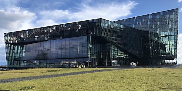 004-Reykjavík, Harpa
