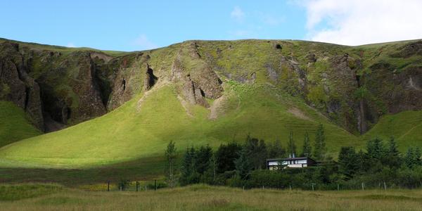 Kirkjubaeklaustur
