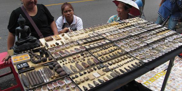 Thajci se bez amuletů neobejdou, Bangkok