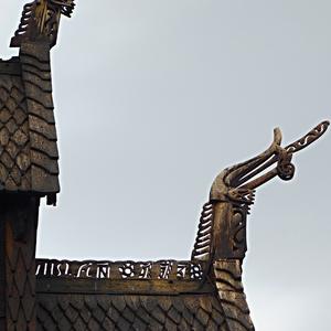 Mistrovství vikingských řezbářů, kostel v Borgundu