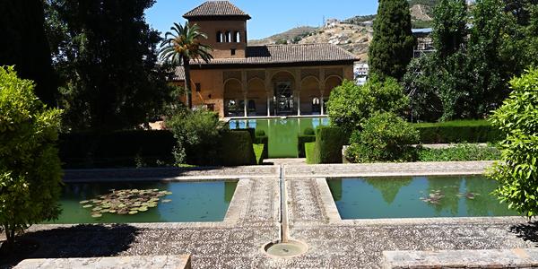 80. Zahrady Partal, Alhambra