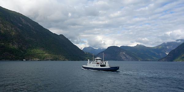 006. V norských fjordech