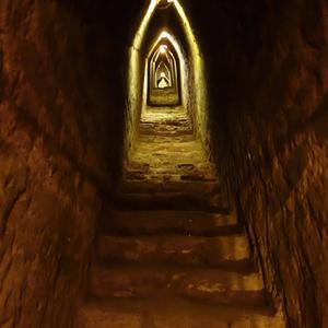 049. Podzemí pyramidy v Cholule