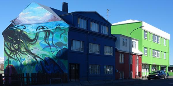 060-170424-Reykjavík, Laugarvegur 2