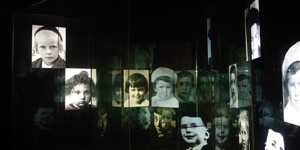 120-Jeruzalém, Yad Vashem
