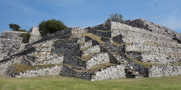 060. Xochicalco
