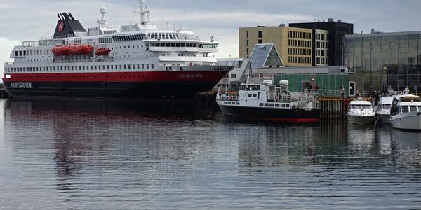 094 Lofoty, Svolvaer