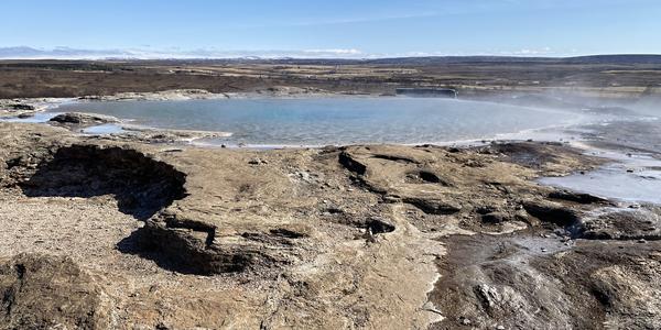 101 Již nefunkční Geysir