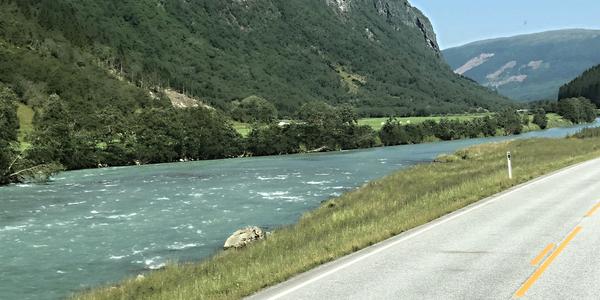 030-Byrkjelo, ledovcová řeka