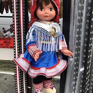 109-Svolvaer, laponská panenka