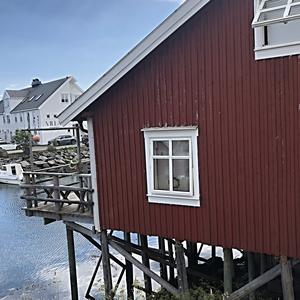 119-Henningsvaer, rorbu