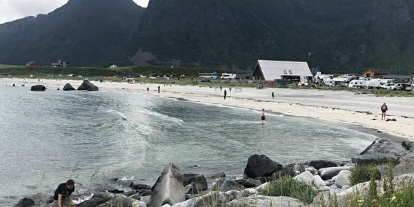 142-Bílá pláž ve Flakstadu