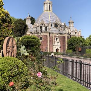 026-El Pocito, v zahradě svatyně Panny Marie Guadaloupské