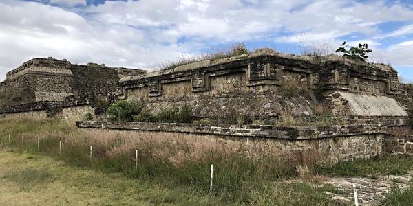 126-Monte Albán