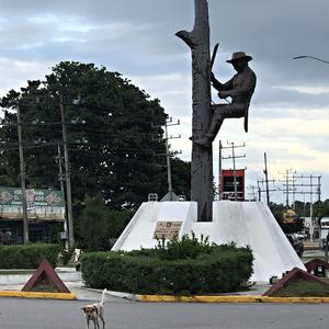 199-Yucatán, Escarcega, pomník sběračům kaučuku