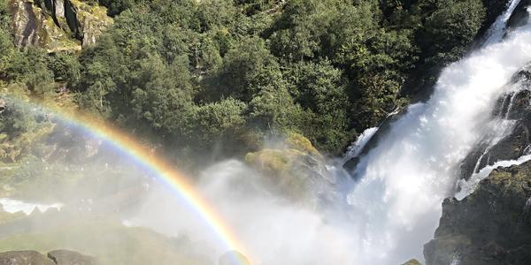 093-Pod ledovcem Briksdalsbreen