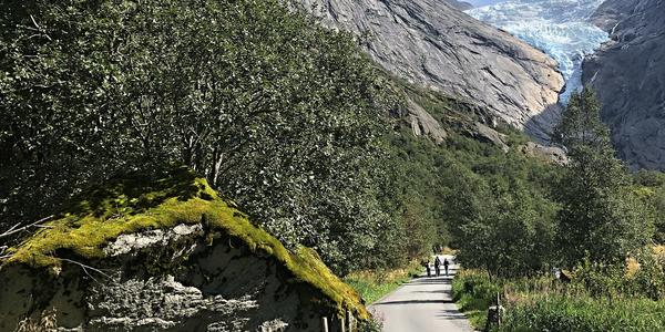 094-Pod ledovcem Briksdalsbreen