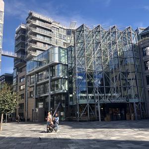 176a-Oslo, nepřehlédnutelná budova Opery