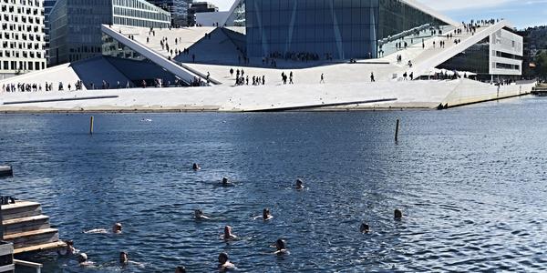 182-Oslo a koupání v ledovém moři