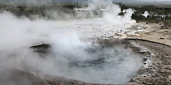 073- U gejzíru Strokkur