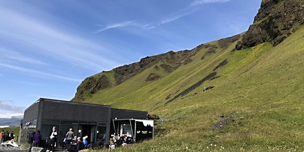 106- Reynisfjara, černá pláž