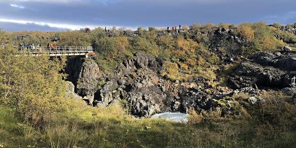 108-Hraunfossar, zde je již podzim