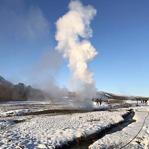 010-Geysir