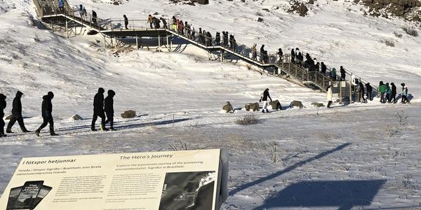 086-Gulfoss, turisté i v říjnu