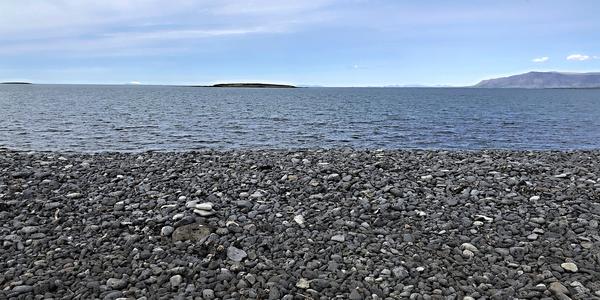 134-Reykjavík, na pobřežní promenádě