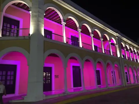 Campeche, radnice v noci